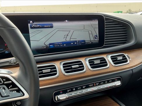 Used 2025 Mercedes-Benz GLE 350 4MATIC image 6