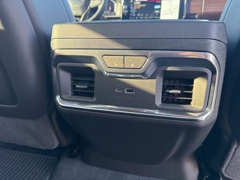 Certified 2024 GMC Sierra 1500 Denali Ultimate image 19