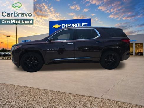 Used 2020 Chevrolet Traverse Premier w/ LPO, Blackout Package AWD/4WD image 3