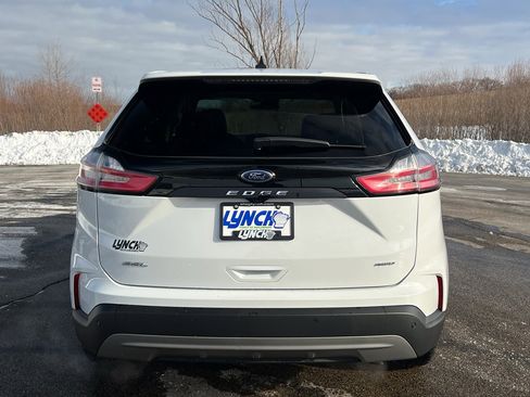 Used 2024 Ford Edge SEL w/ Convenience Package image 3