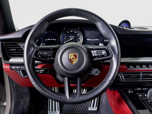 Certified 2022 Porsche 911 Carrera GTS image 9