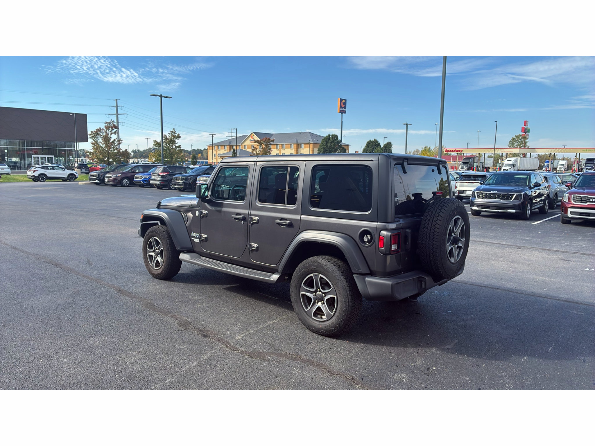 Used 2019 Jeep Wrangler Unlimited Sport S AWD/4WD image 5