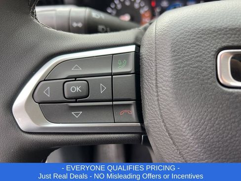 New 2026 Jeep Compass Latitude image 13