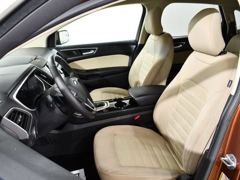 Used 2017 Ford Edge SEL AWD/4WD image 6