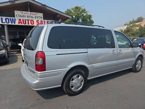 Used 2003 Chevrolet Venture Warner Brothers w/ Security Package FWD image 3