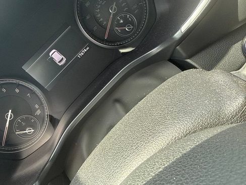 Used 2023 Hyundai Santa Fe SEL w/ Winter Weather Package FWD image 3