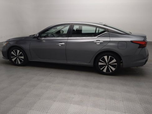 Used 2021 Nissan Altima 2.5 SV FWD image 3