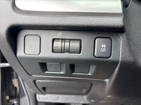 Used 2014 Subaru Impreza 2.0i AWD/4WD image 16