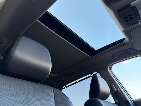 Used 2023 Nissan Rogue Platinum w/ Platinum Premium Package image 21