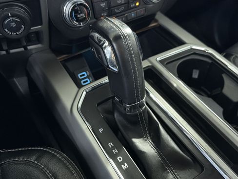 Used 2018 Ford F150 Lariat w/ Equipment Group 502A Luxury AWD/4WD image 23