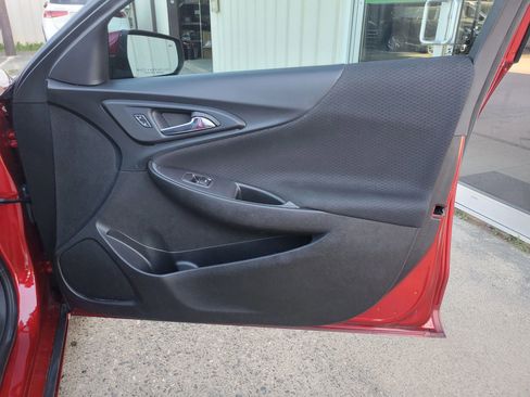 Used 2021 Chevrolet Malibu RS image 21