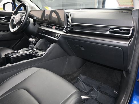 Used 2023 Kia Sportage EX image 46