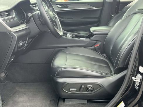 Used 2021 Jeep Grand Cherokee L Limited AWD/4WD image 13