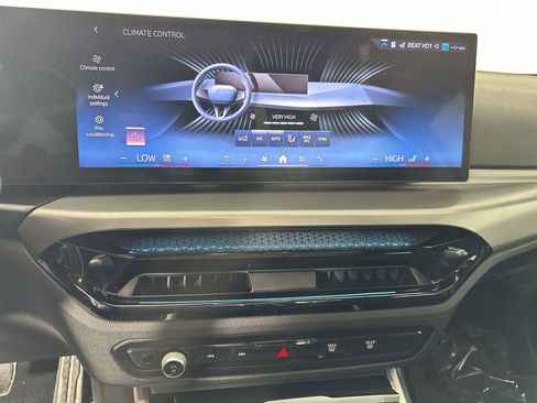 Used 2026 BMW 330i xDrive Sedan image 21