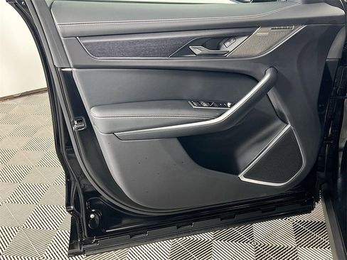 Used 2025 Jaguar F-PACE R-Dynamic S image 18