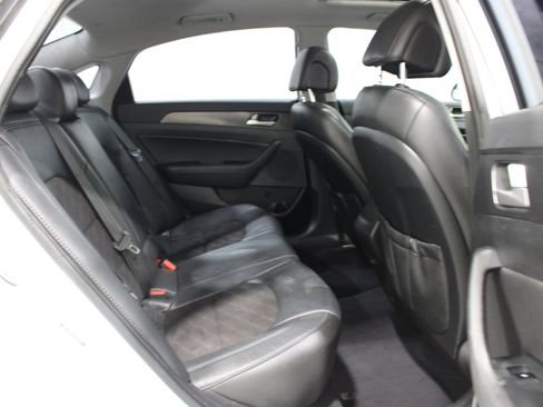 Used 2016 Hyundai Sonata Sport w/ Option Group 1V FWD image 19