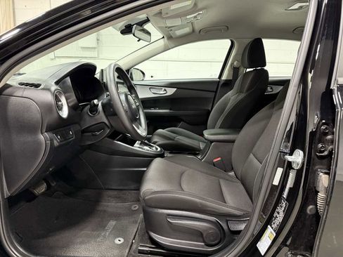 Used 2022 Kia Forte LXS FWD image 8