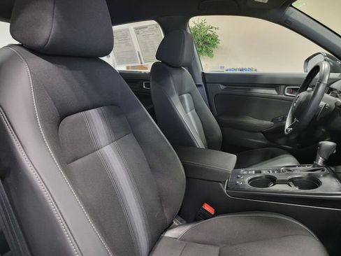 Used 2023 Honda Civic Sport image 16