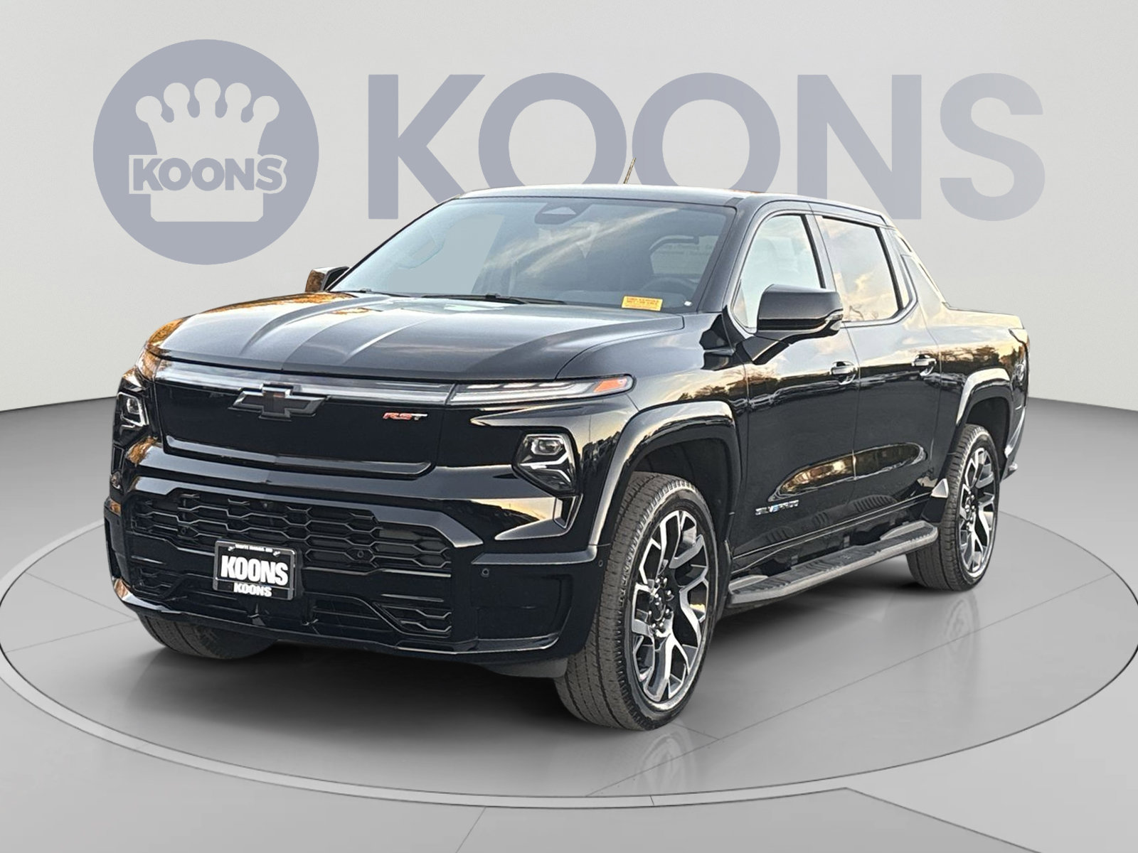 Used 2024 Chevrolet Silverado EV RST AWD/4WD image 5