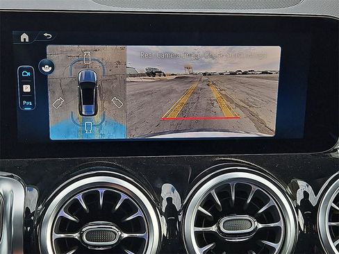 New 2026 Mercedes-Benz GLB 250 image 27