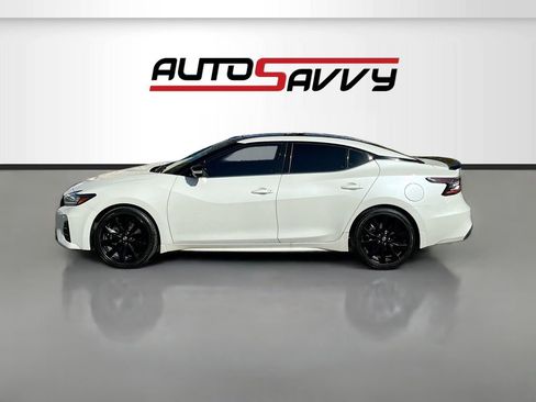 Used 2023 Nissan Maxima SR w/ Sport Mat Group image 4