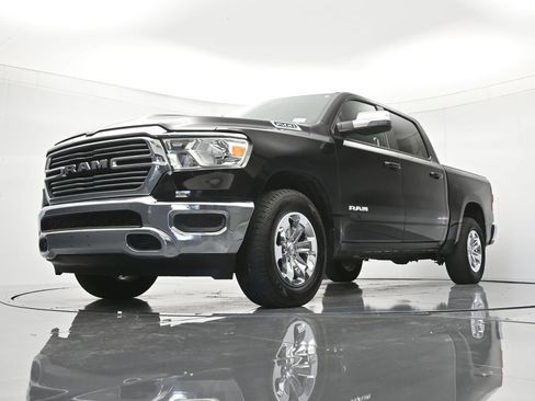Used 2024 RAM 1500 Laramie AWD/4WD image 37