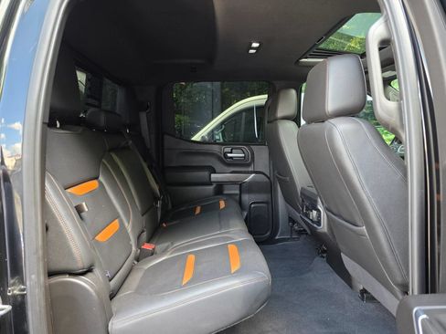 Used 2021 GMC Sierra 1500 AT4 w/ AT4 Premium Package AWD/4WD image 34