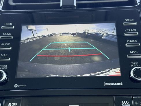 Used 2022 Toyota Prius XLE image 30