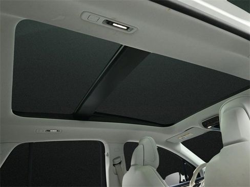 Used 2023 Mercedes-Benz EQE 500 4MATIC SUV image 19