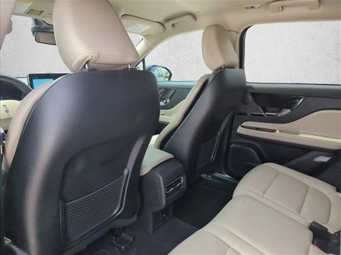 Used 2025 Lincoln Corsair FWD image 19