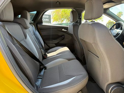 Used 2017 Ford Focus ST FWD image 35
