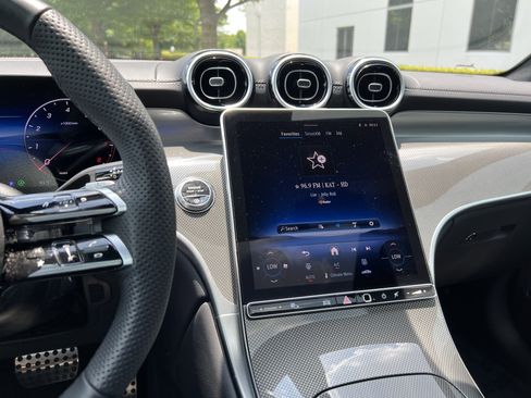 Certified 2026 Mercedes-Benz GLC 300 4MATIC image 31