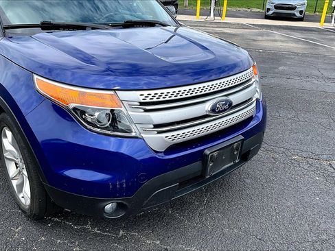 Used 2014 Ford Explorer XLT w/ Equipment Group 202A FWD image 3