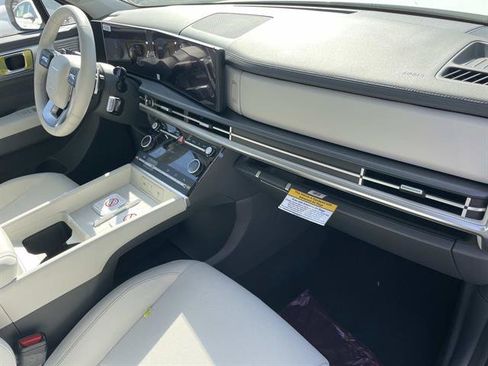 New 2026 Hyundai Santa Fe SE FWD image 25