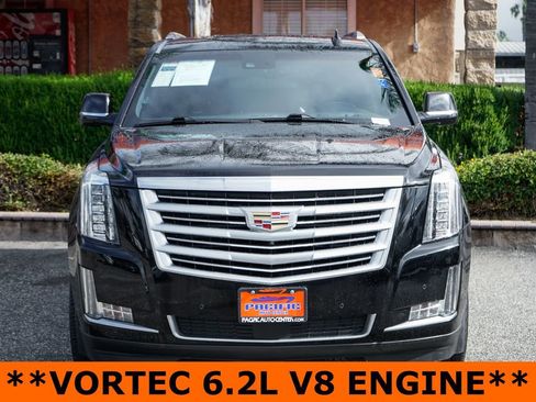 Used 2016 Cadillac Escalade ESV Platinum AWD/4WD image 3
