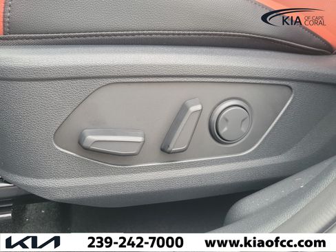 New 2026 Kia Sportage SX FWD image 21