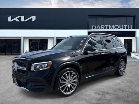 Used 2023 Mercedes-Benz GLB 250 4MATIC image 1