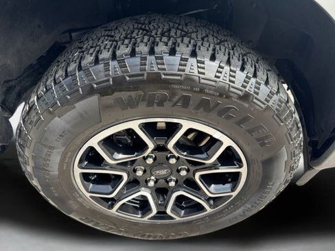 Used 2023 Ford F150 Lariat w/ Max Trailer Tow Package AWD/4WD image 25