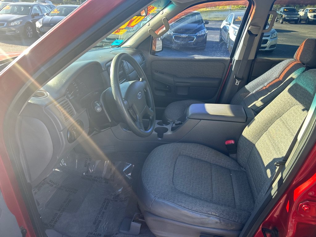 Used 2002 Ford Explorer XLS AWD/4WD image 9