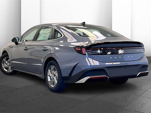 New 2026 Hyundai Sonata SE image 3