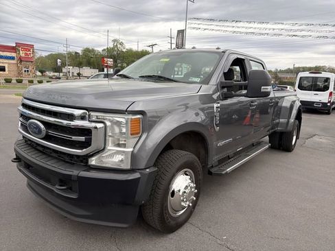 Used 2022 Ford F350 XL w/ Power Equipment Group AWD/4WD image 9