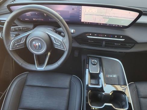Certified 2025 Buick Enclave Sport Touring FWD image 27