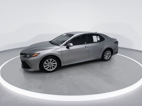 Used 2022 Toyota Camry LE w/ Convenience Package AWD/4WD image 6