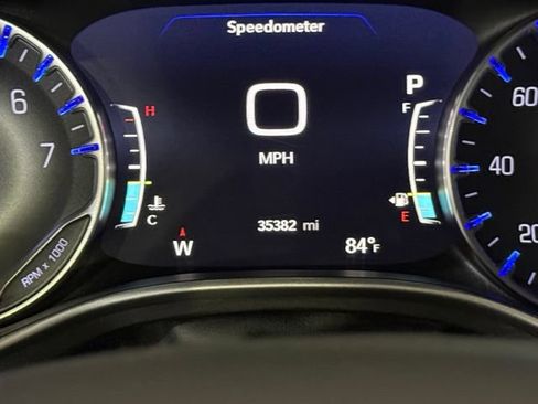 Used 2022 Chrysler Pacifica Touring-L AWD/4WD image 33