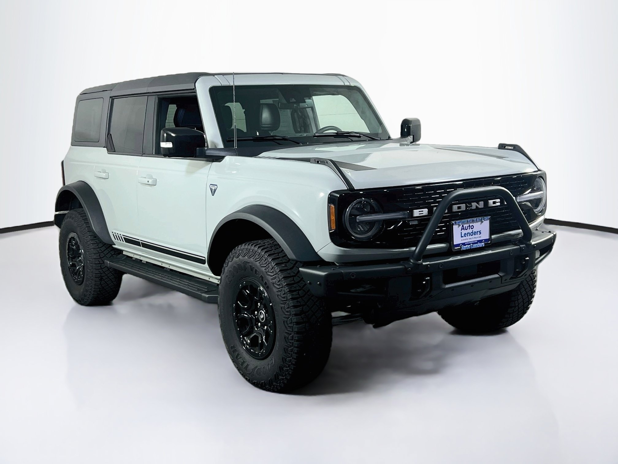 Used 2021 Ford Bronco First Edition AWD/4WD image 3