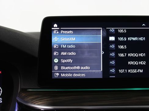 Used 2023 BMW 530e w/ M Sport Package image 28