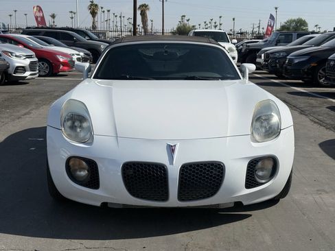 Used 2008 Pontiac Solstice GXP w/ Premium Package image 16