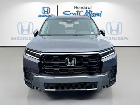 New 2026 Honda Pilot Touring image 2