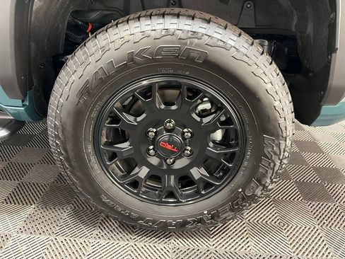 Used 2025 Toyota 4Runner TRD Off-Road Premium w/ Tow Technology Package AWD/4WD image 30