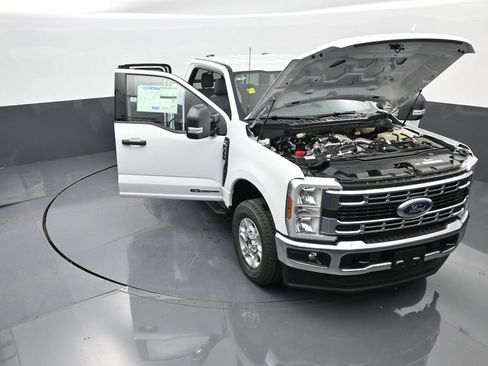 New 2026 Ford F350 XLT image 61